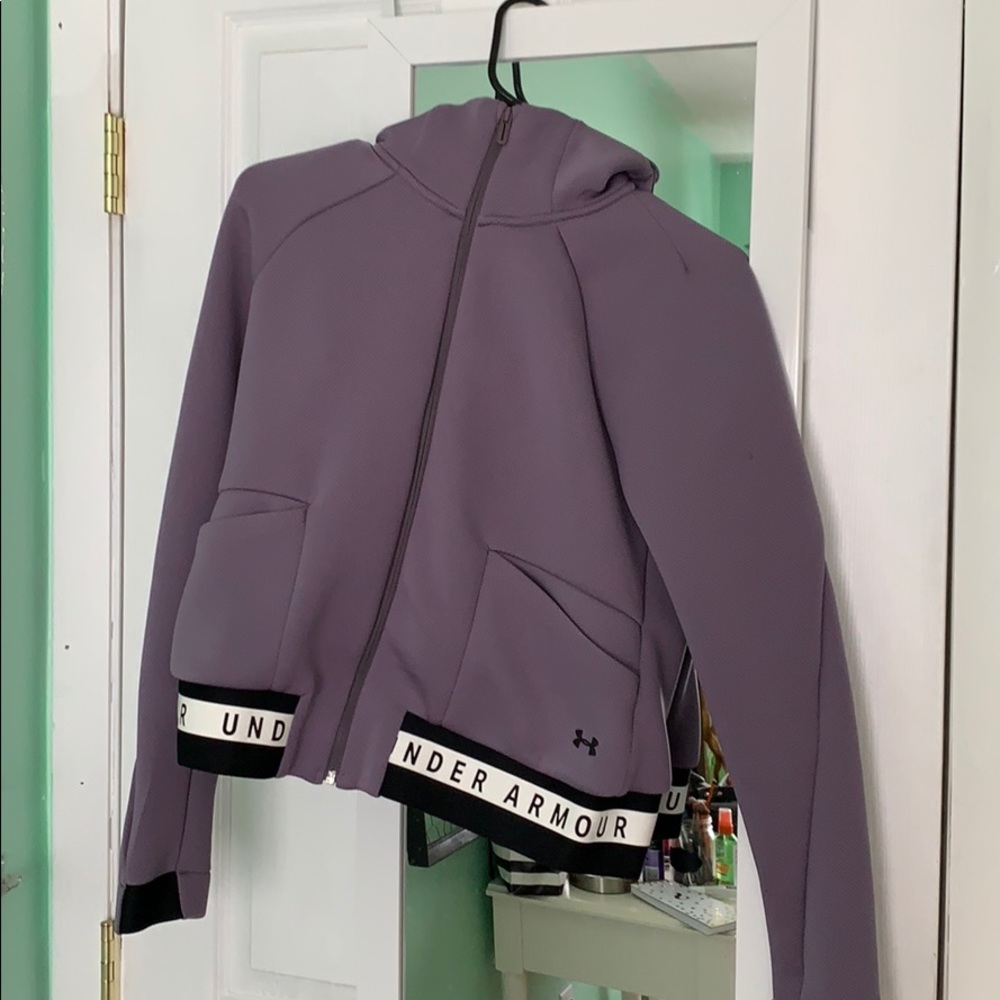 Under Armour Sweatshirt